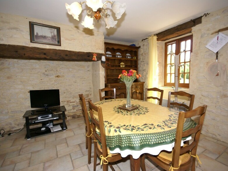 Spacious Holiday Home With Private Swimming Pool In Uzech