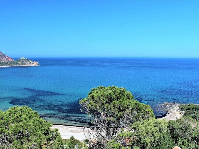 Panoramic Villa With Pool, 200 Meters From The Beach