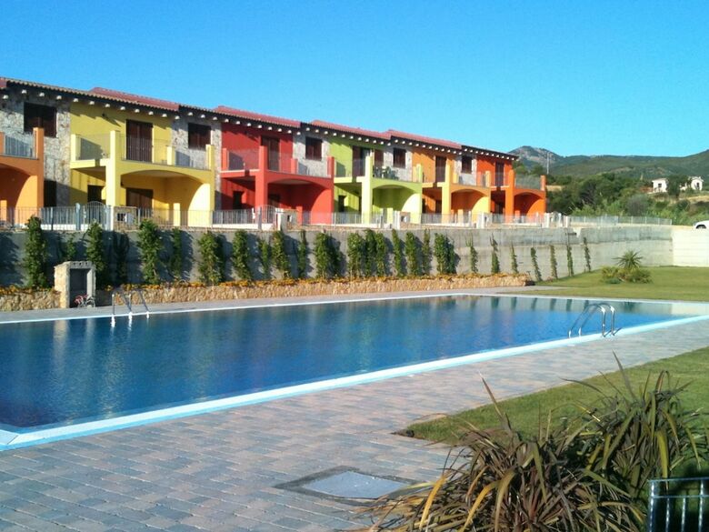 Panoramic Villa With Pool, 200 Meters From The Beach