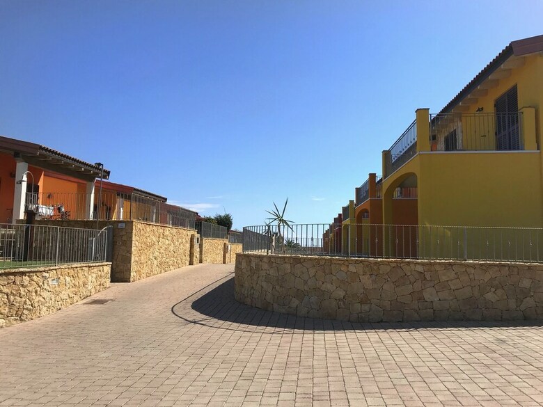Panoramic Villa With Pool, 200 Meters From The Beach