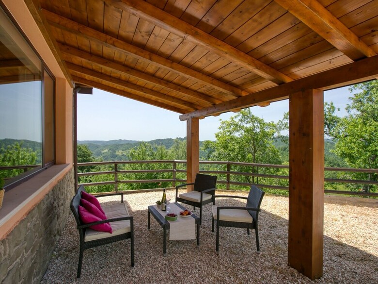 Cozy Farmhouse In Apecchio With Jacuzzi