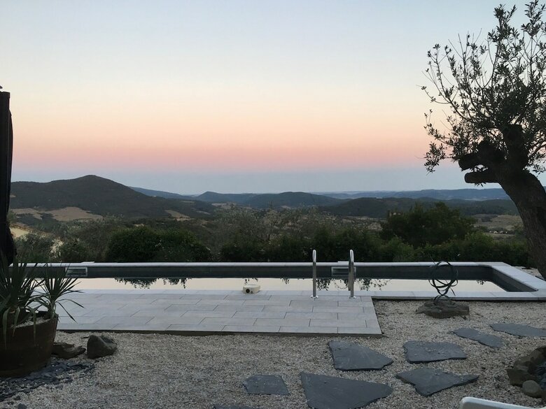 Delighful Villa In Berlou With Private Swimming Pool