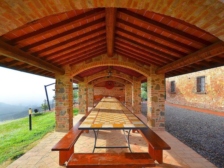 Cozy Holiday Home In Peccioli With Swimming Pool