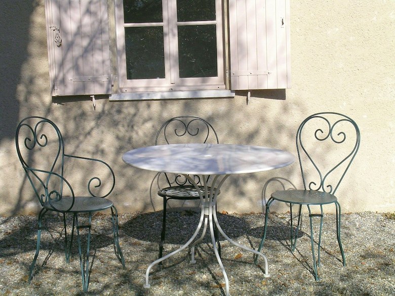 Cozy Cottage In Peaceful Hamlet Saint-martin-de-castillon