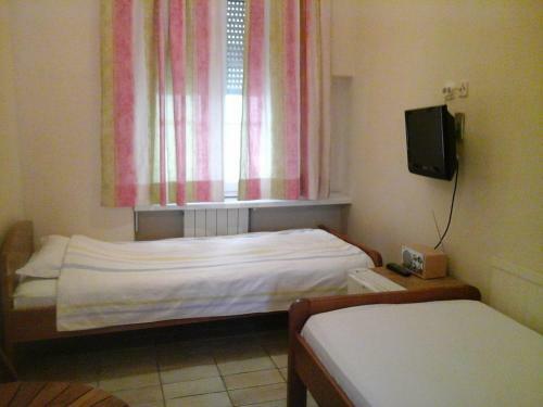 Hostal Guesthouse Lessi