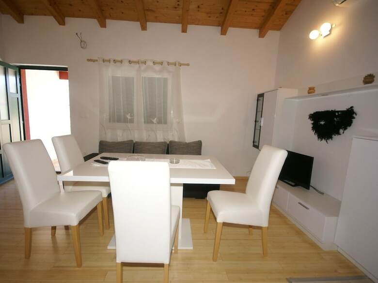 Luxurious Villa With Private Pool In Trilj, Dalmatia