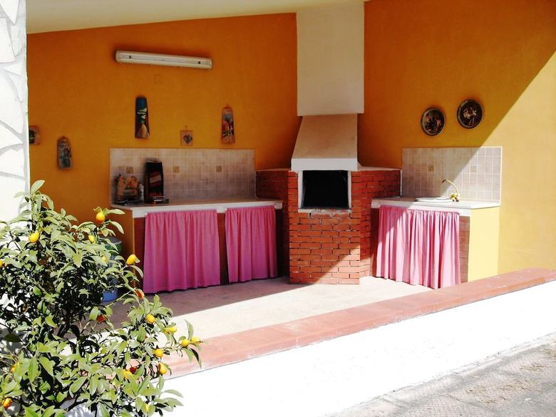 Fabulous Child-friendly Villa In Syracuse"
