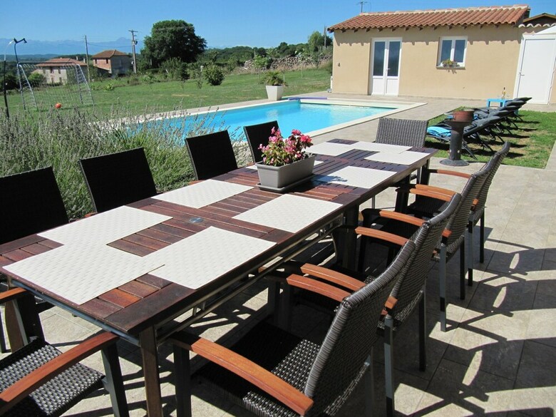 Luxurious Child-friendly Villa With Heated Private Pool And Stunning View