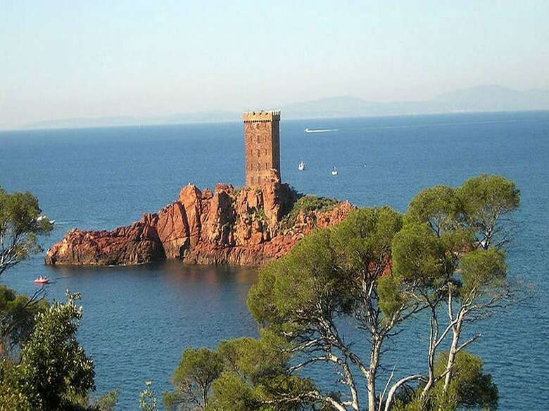Beautiful Apartment In Bel Epoque Villa With Pool And Beach Access