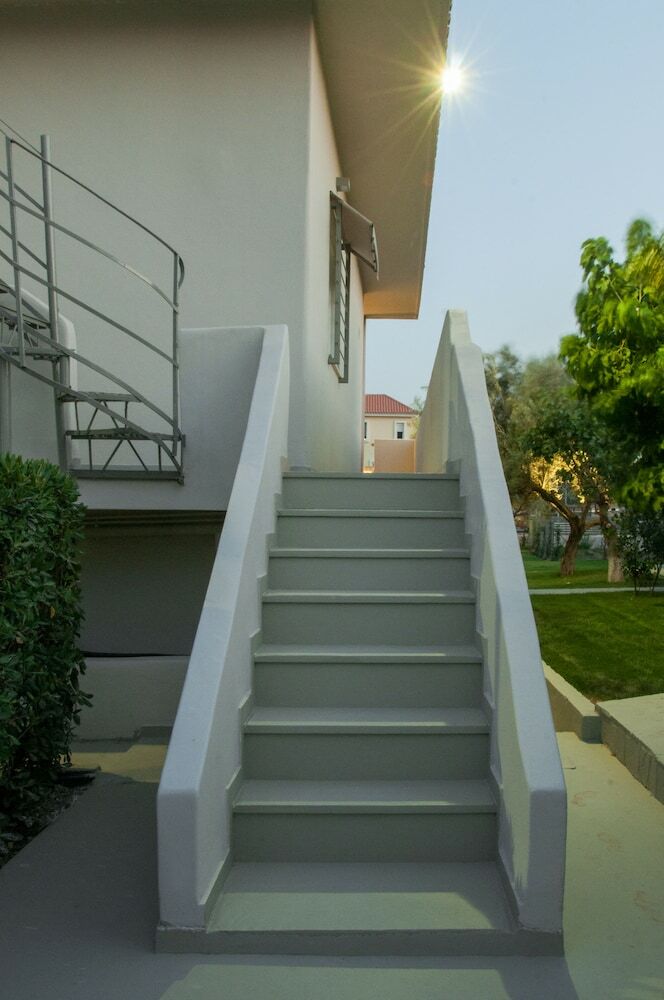Apartamentos Lagonissi Residence