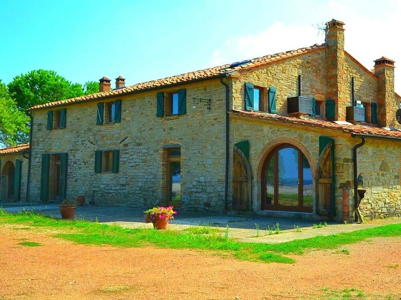 Spacious Holiday Home In Chianni With Private Swimming Pool