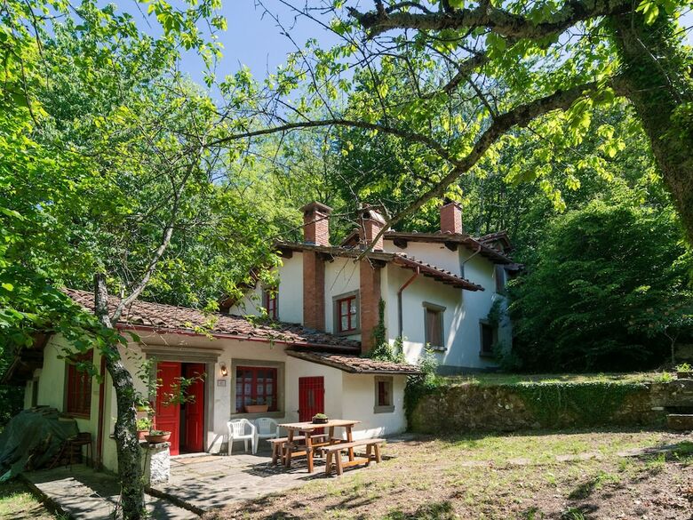 Premium Holiday Home With Pool & Terrace In Migliorini