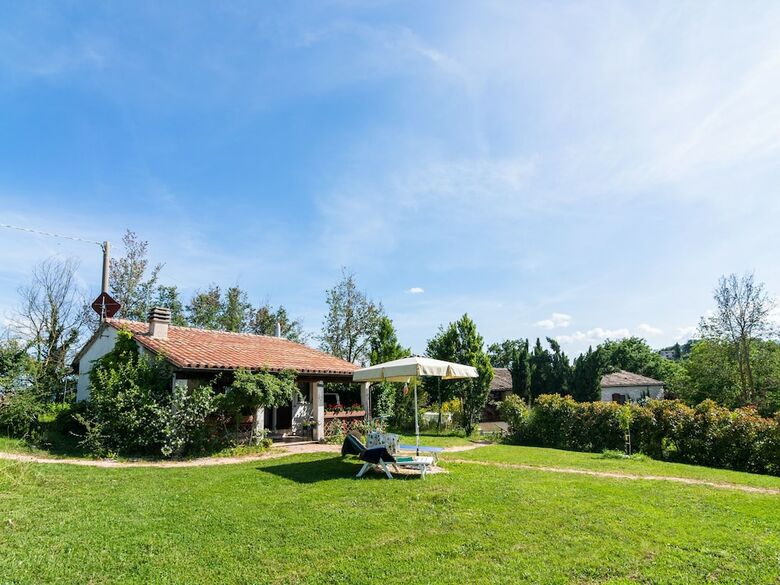 Nice Little Holiday Home With Swimming Pool