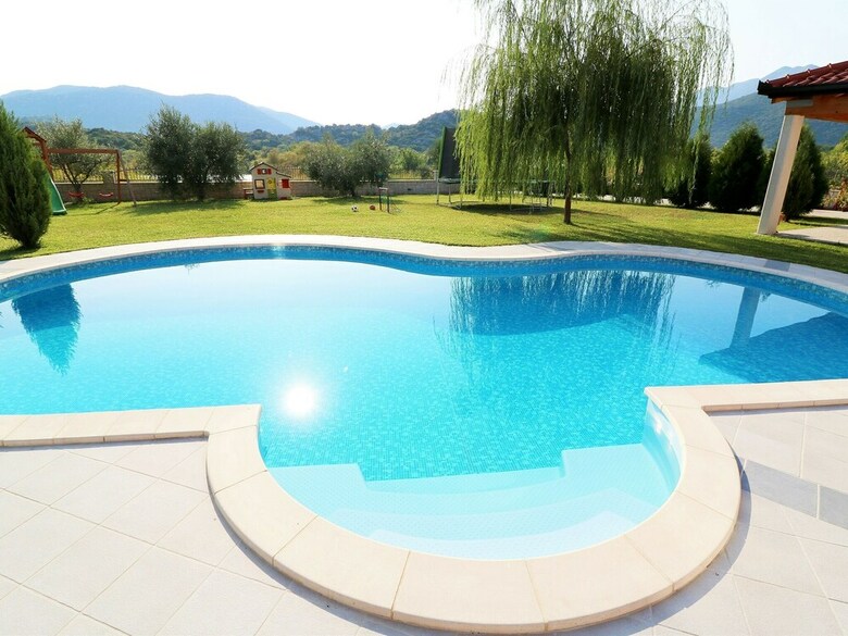 Beautiful Villa In Peracko Blato With Private Pool