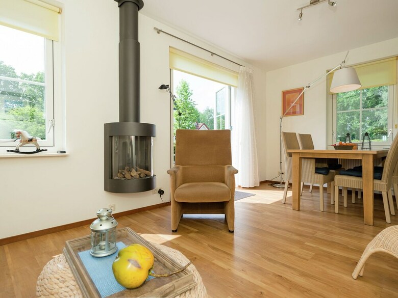 A Forest Villa With Spacious Garden And A View Over The Meadows