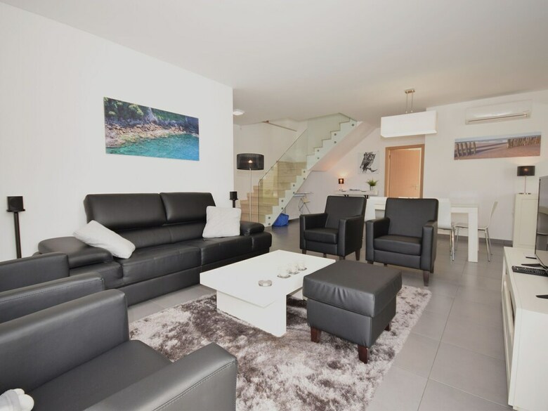 Lavish Villa In Foz Do Arelho With Private Swimming Pool