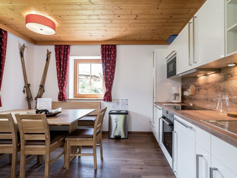 Cozy Holiday Home In Saalbach-hinterglemm With Terrace