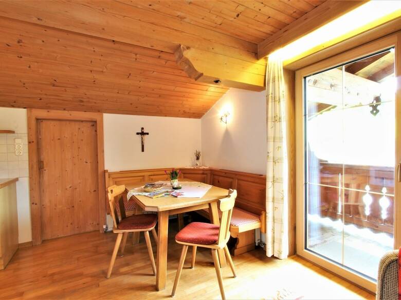 Cozy Apartment In Tirol Tyrol With Mountain Views
