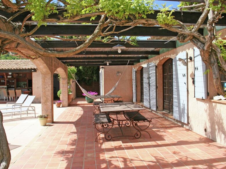Luxurious Holiday Home In Salernes With Private Pool