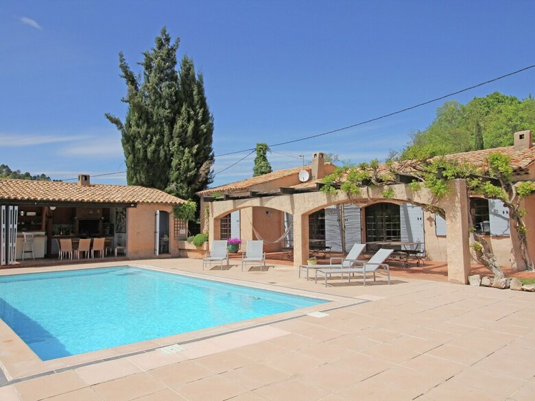 Luxurious Holiday Home In Salernes With Private Pool