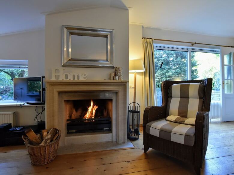 Peaceful Bungalow In Voorthuizen With Private Garden
