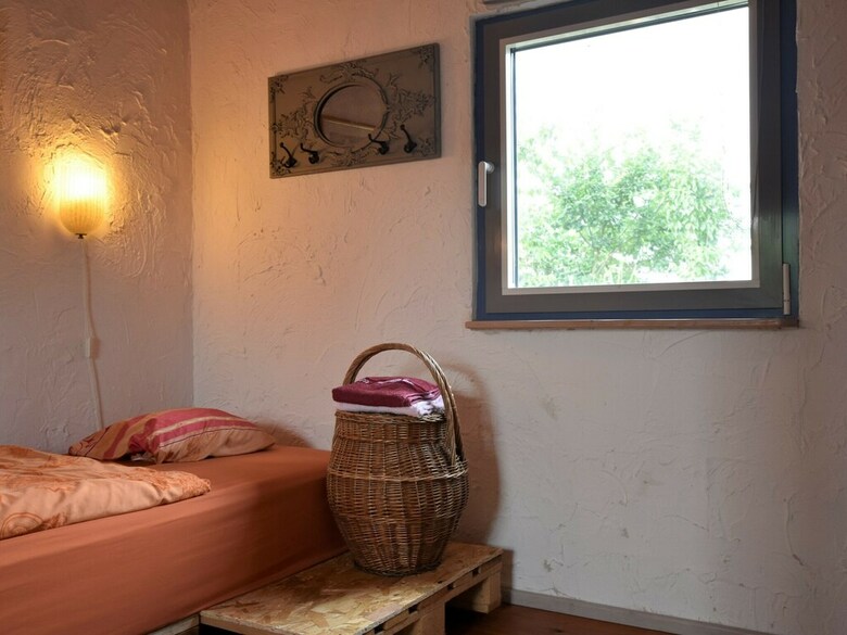 Cozy Bungalow In Nakenstorf With Garden