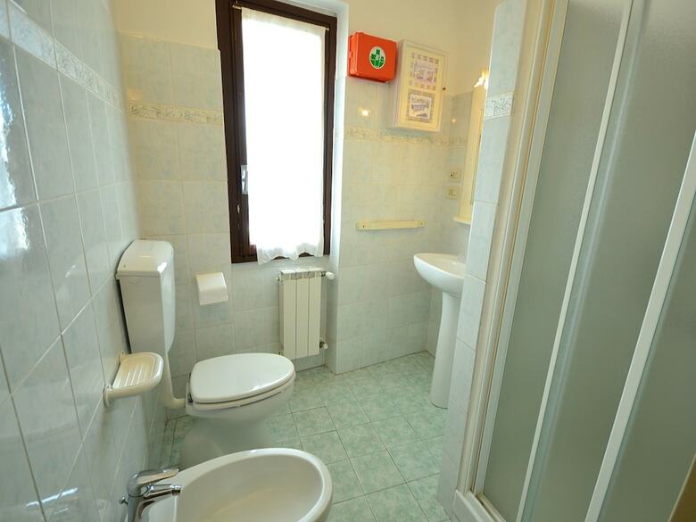 Beautiful Apartment With Garden, Patio, Pool, Barbecue