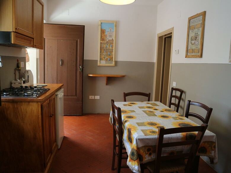 Beautiful Apartment With Garden, Patio, Pool, Barbecue