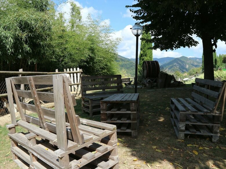 Beautiful Apartment With Garden, Patio, Pool, Barbecue