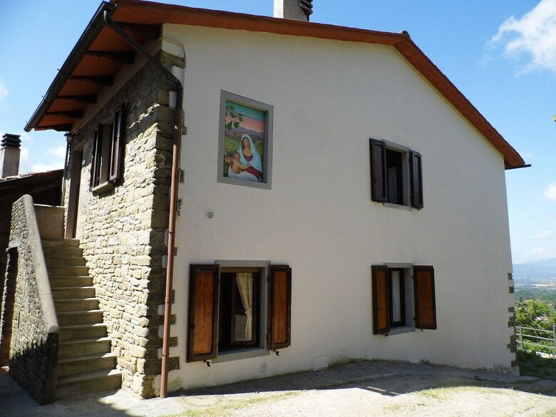 Beautiful Apartment With Garden, Patio, Pool, Barbecue