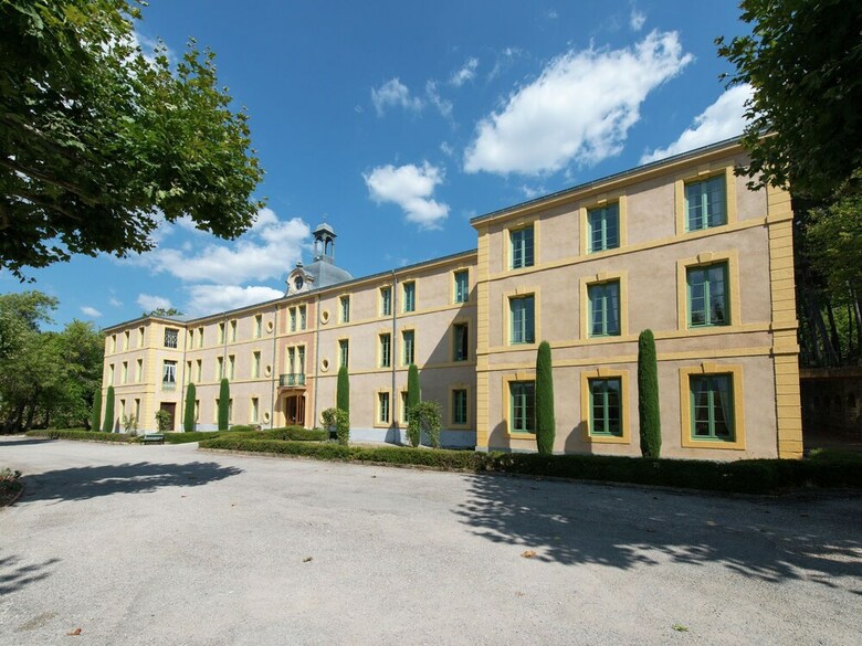 Apartamento A Beautiful 2 Persons Studio In A Chateau With Swimming Pool