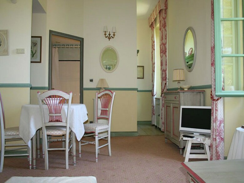 Apartamento A Beautiful 2 Persons Studio In A Chateau With Swimming Pool