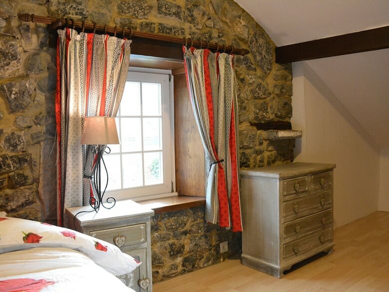 Cozy Cottage In Han-sur-lesse With Forest Near