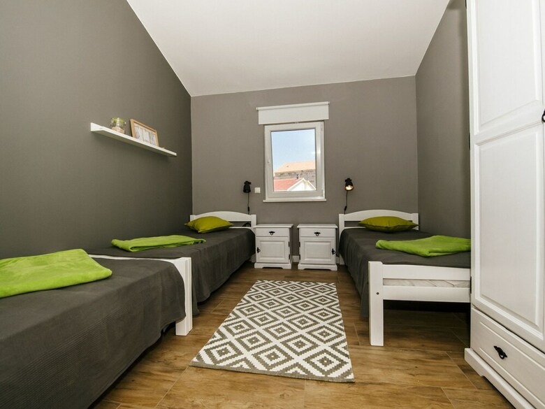 Charming Holiday Home In Ra?anac With Terrace