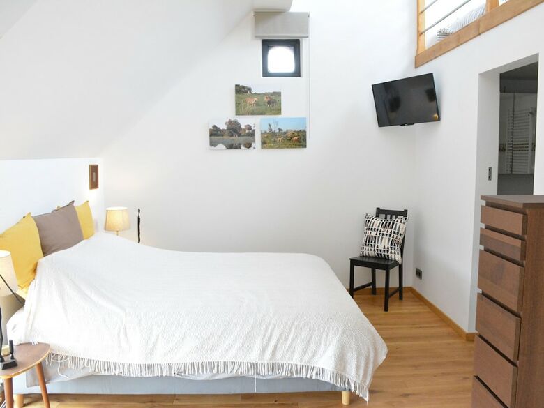 Modern Holiday Home In Fernelmont With Garden