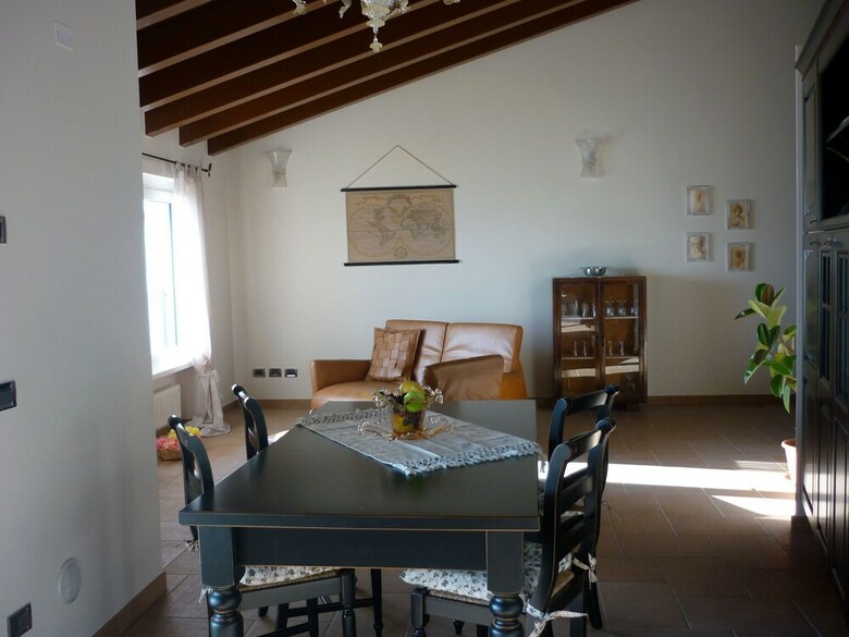 Modern Apartment With Balcony In Vello Italy