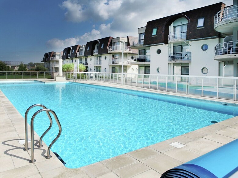 Cozy Apartment Near Oostende In Bredene