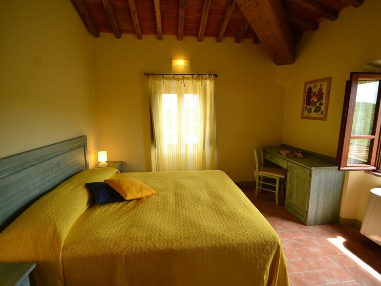 Beautiful Accommodation In Elegant Farmhouse With Pool And Breathtaking Views