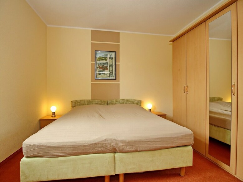 Comely Apartment In K�hlungsborn With Garden