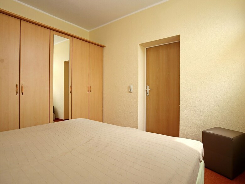 Comely Apartment In K�hlungsborn With Garden