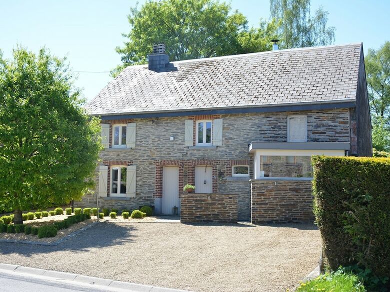 Quaint Holiday Home In Saint-hubert With Sauna