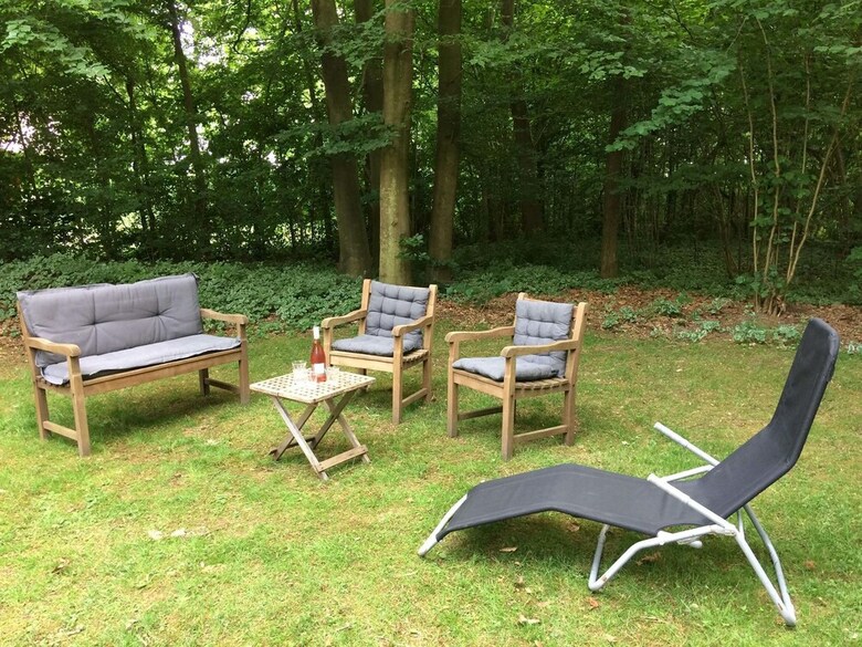 Cosy, Nicely Furnished Bungalow With Trampoline In Exloo