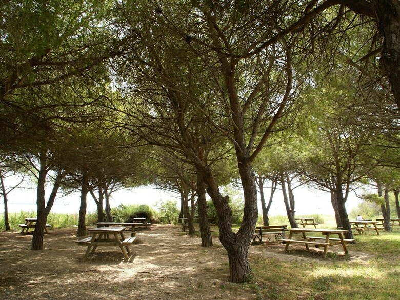 Welcoming Villa With Private Garden In Bages