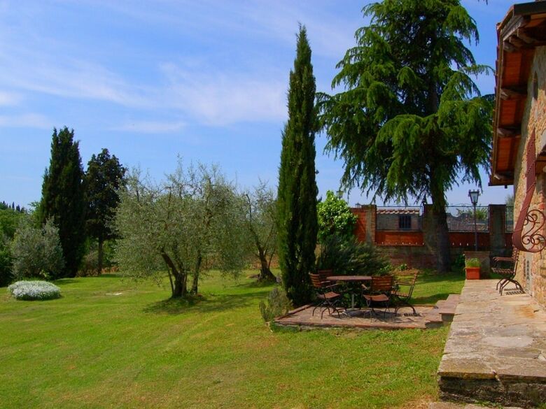 Spacious Cottage With Pool In Arezzo Italy