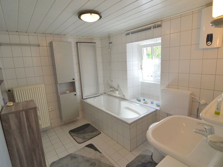 Appealing Apartment In Ittel With Garden, Parking, Bicycles