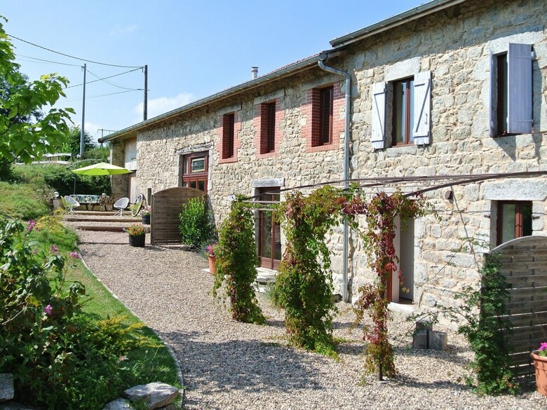Restored Barn In Privat Domain With Pool And 2 Lakes