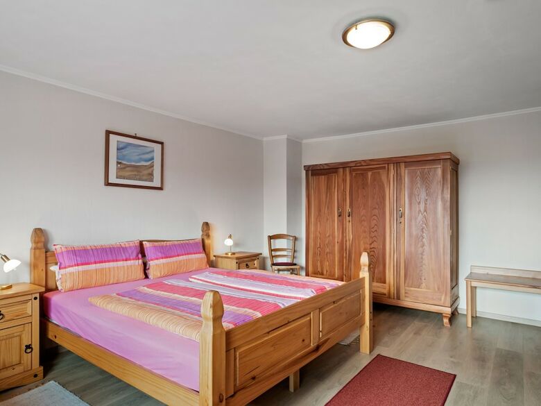 Quaint Pet-friendly Apartment In Neustra�burg