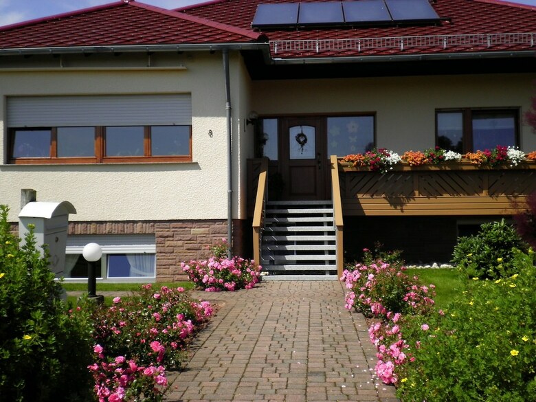 Quaint Pet-friendly Apartment In Neustra�burg