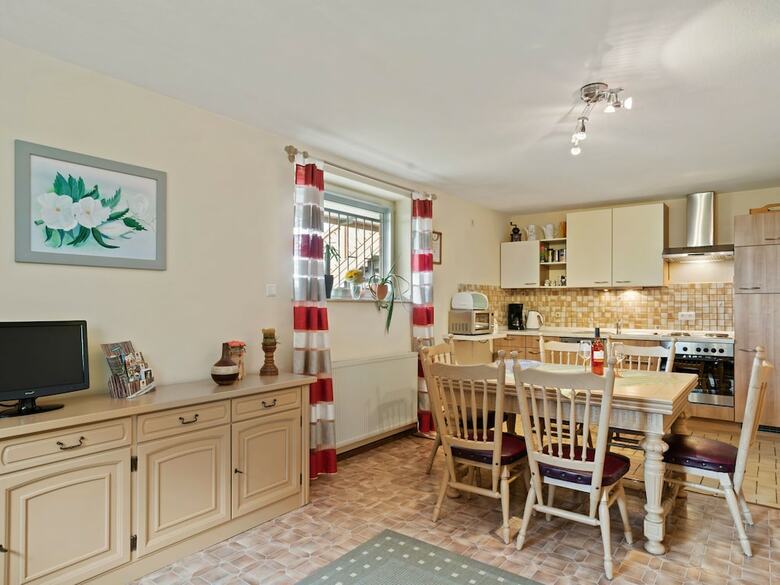 Quaint Pet-friendly Apartment In Neustra�burg