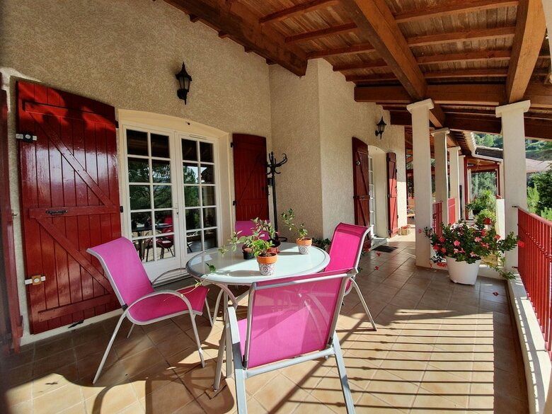 Cozy Holiday Home With Private Swimming Pool In Pierrerue